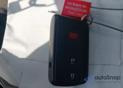 2005 Toyota Prius from USA, damaged, VIN JTDKB20U050133057